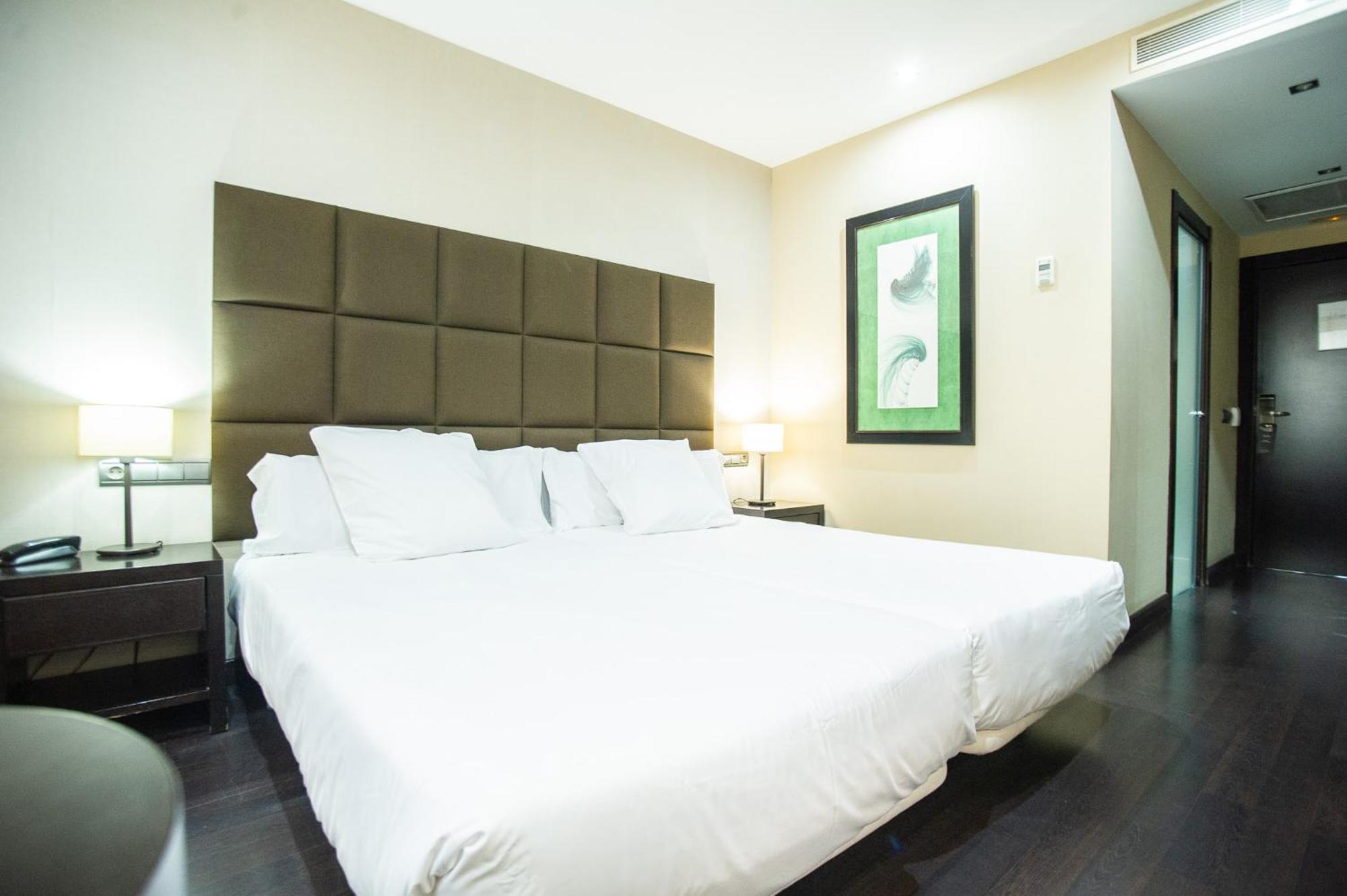 Azz Asturias Langrehotel & Spa Langreo Bagian luar foto